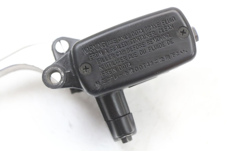 photo de REAR BRAKE MASTER CYLINDER HONDA FJS SILVER WING SILVERWING 400 (2005 - 2008)