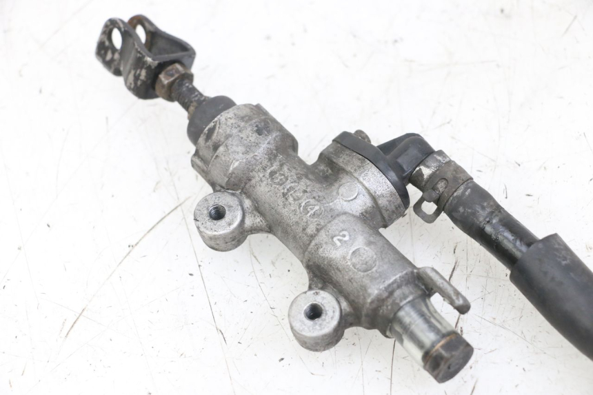 photo de REAR BRAKE MASTER CYLINDER HONDA NTV DEAUVILLE 650 (1998 - 2001)