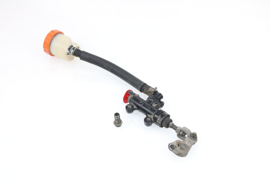 photo de REAR BRAKE MASTER CYLINDER HONDA VF 1000 (1984 - 1988)