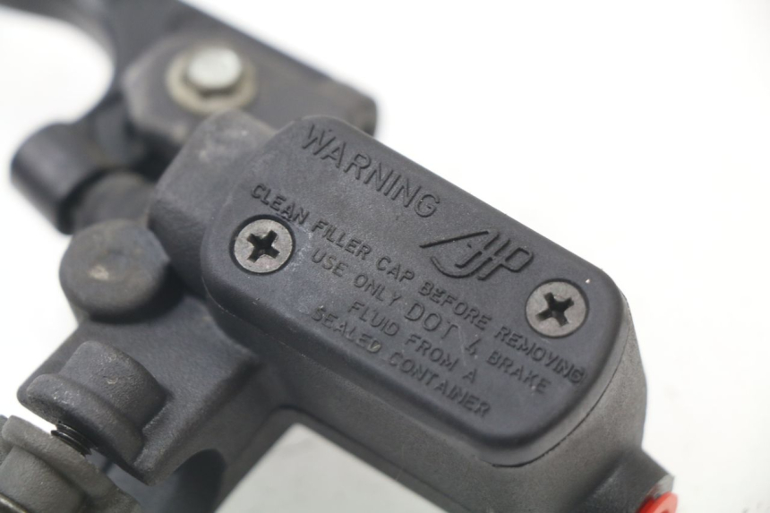 photo de REAR BRAKE MASTER CYLINDER PEUGEOT JET FORCE CARBU 50 (2003 - 2016)