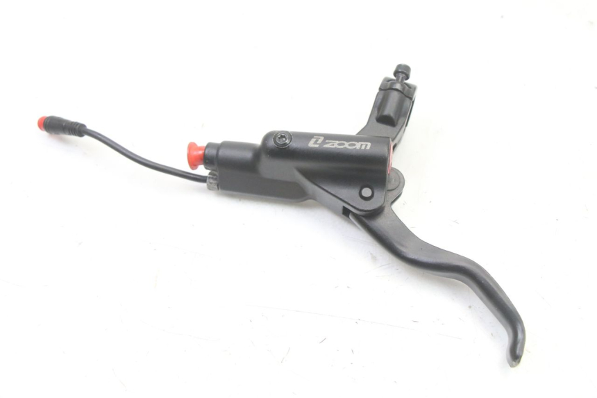 photo de REAR BRAKE MASTER CYLINDER JOYOR S10-S-Z 1