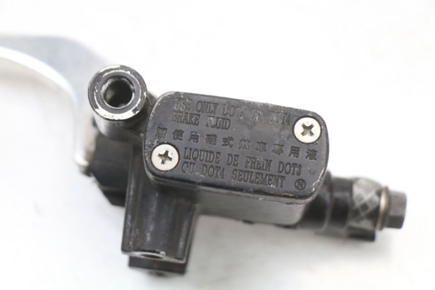 photo de Rear brake master cylinder SYM JOYRIDE EVO 125 (2009 - 2016) - Zoom on usage condition