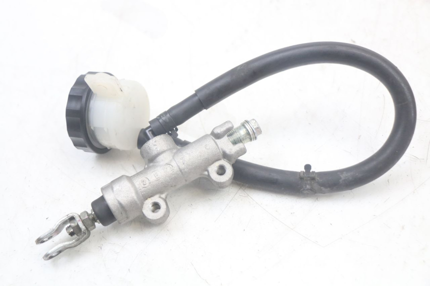 photo de REAR BRAKE MASTER CYLINDER KAWASAKI ER-6 ER6 N 650 (2012 - 2016)