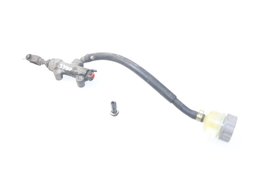 photo de REAR BRAKE MASTER CYLINDER KAWASAKI GPZ S 500 (1994 - 2005)