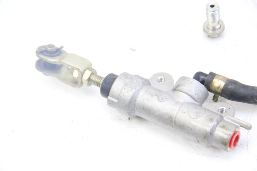 photo de REAR BRAKE MASTER CYLINDER KAWASAKI KX 85 (2001 - 2013)