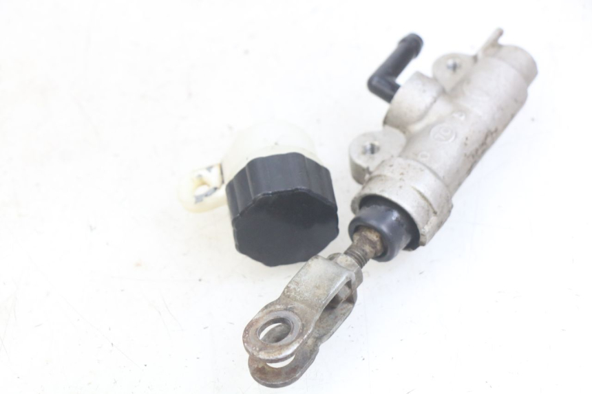 photo de REAR BRAKE MASTER CYLINDER KAWASAKI KX 85 (2001 - 2013)