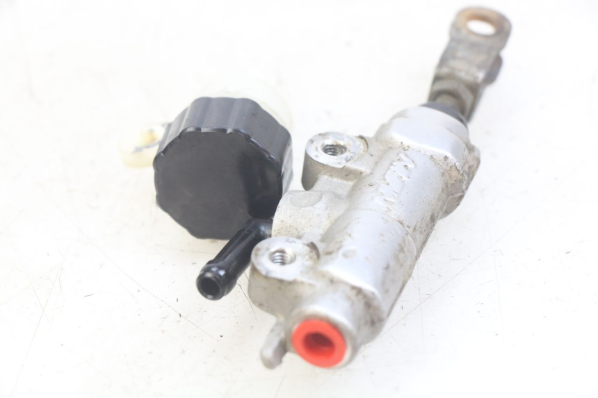 photo de REAR BRAKE MASTER CYLINDER KAWASAKI KX 85 (2001 - 2013)