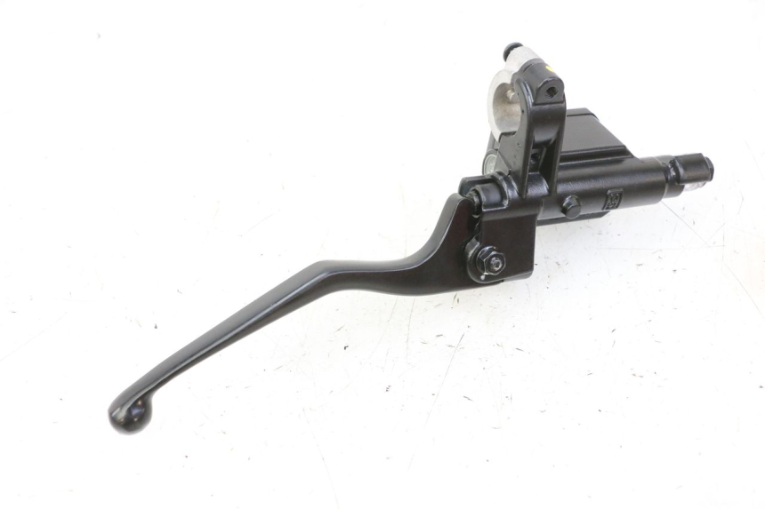 photo de REAR BRAKE MASTER CYLINDER PIAGGIO MP3 HPE 310 (2024 - 2025)