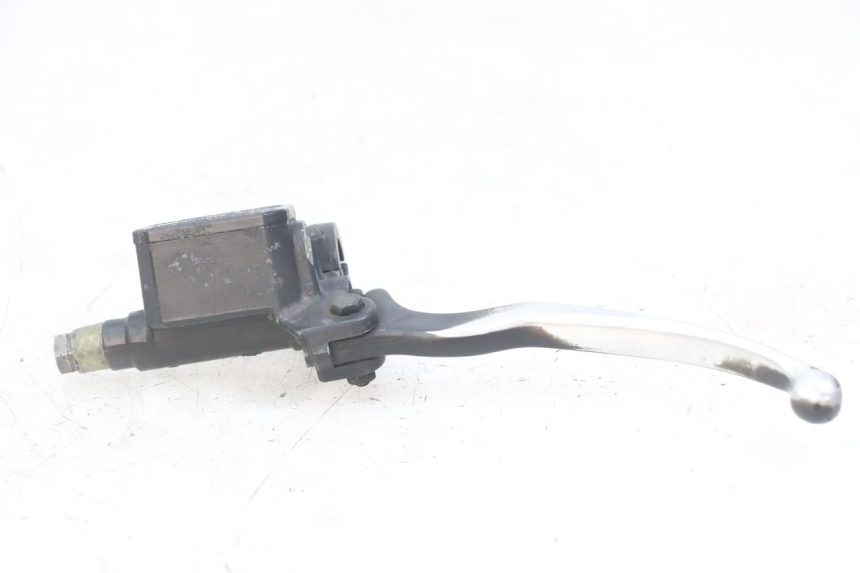 photo de REAR BRAKE MASTER CYLINDER PIAGGIO MP3 LT 300 (2010 - 2016)