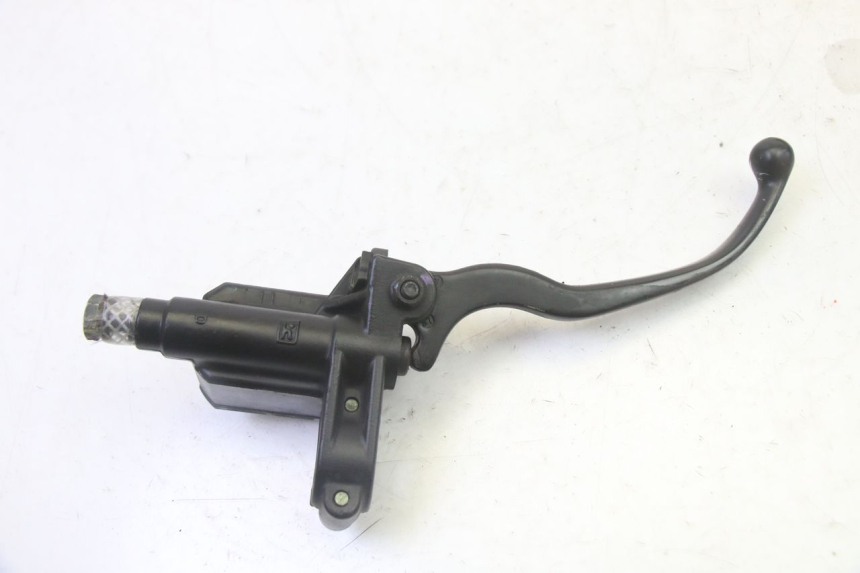 photo de REAR BRAKE MASTER CYLINDER PIAGGIO MP3 LT 300 (2010 - 2016) - Fixing points details