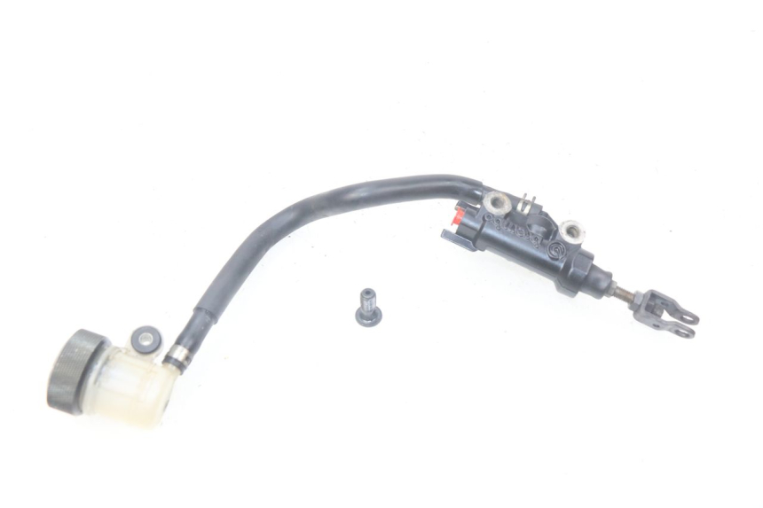 photo de REAR BRAKE MASTER CYLINDER YAMAHA MT-07 MT07 ABS 700 (2014 - 2017)