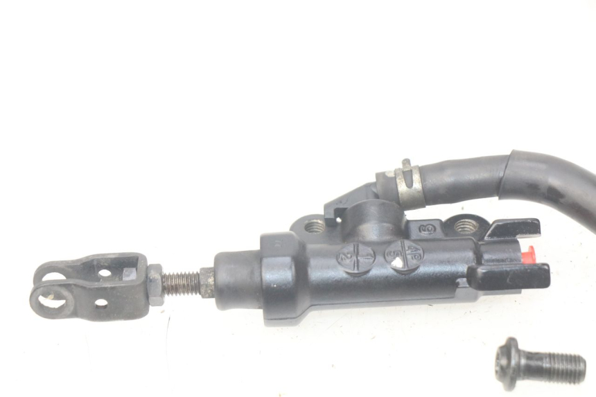 photo de REAR BRAKE MASTER CYLINDER YAMAHA MT-07 MT07 ABS 700 (2014 - 2017)