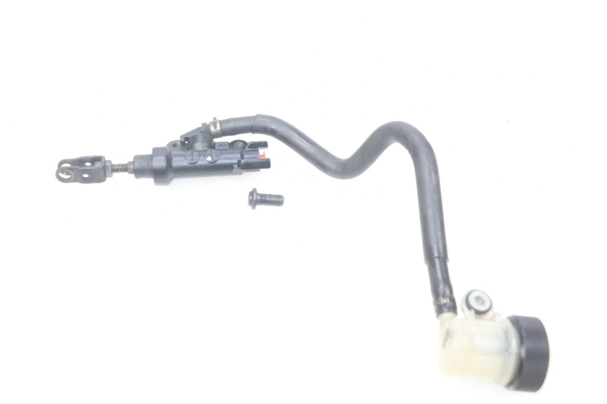 photo de REAR BRAKE MASTER CYLINDER YAMAHA MT-07 MT07 ABS 700 (2014 - 2017)