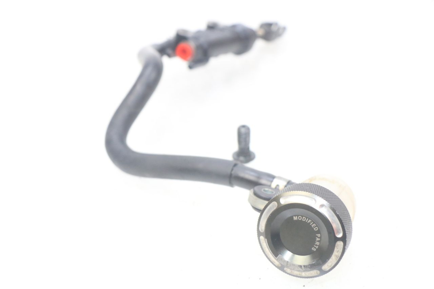 photo de REAR BRAKE MASTER CYLINDER YAMAHA MT-07 MT07 ABS 700 (2014 - 2017)