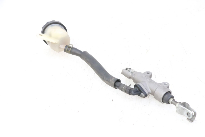 photo de REAR BRAKE MASTER CYLINDER HONDA NTV DEAUVILLE 650 (2001 - 2006)