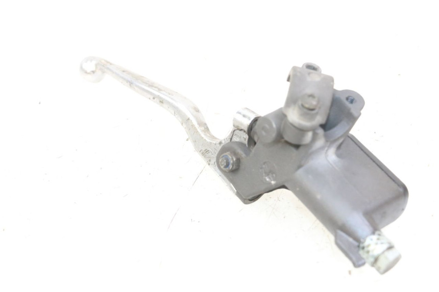 photo de REAR BRAKE MASTER CYLINDER PEUGEOT ELYSTAR 125 (2002 - 2007)