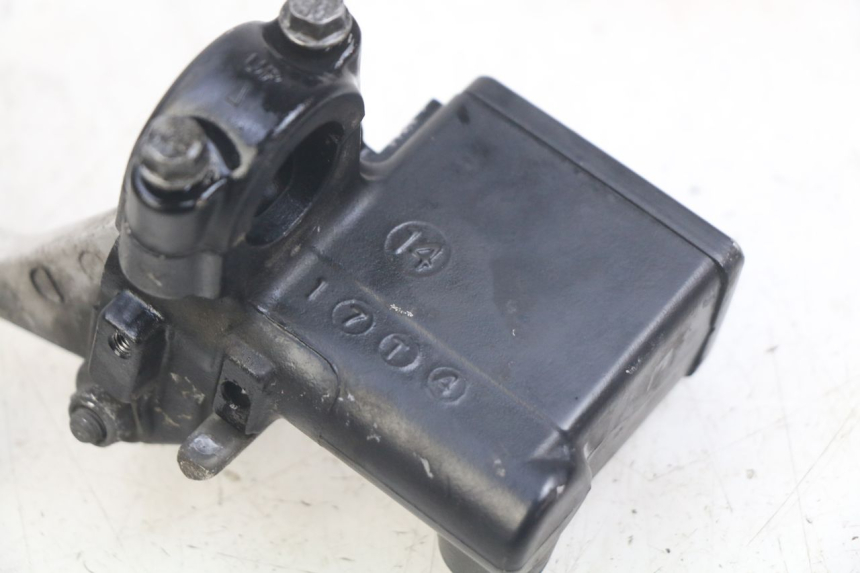 photo de REAR BRAKE MASTER CYLINDER PEUGEOT SATELIS 125 (2006 - 2009)