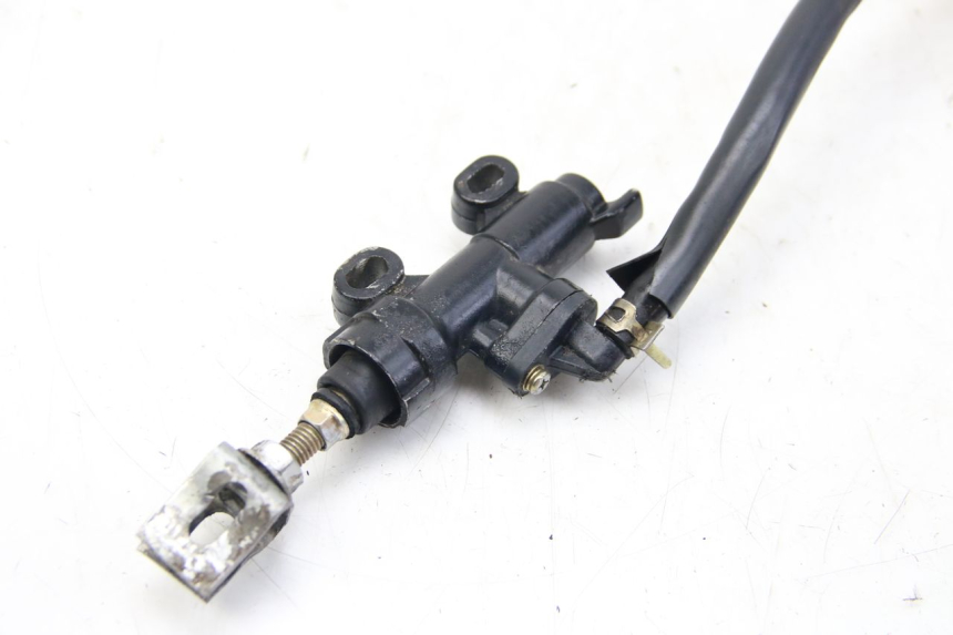 photo de REAR BRAKE MASTER CYLINDER PEUGEOT XP6 50 (2006 - 2011)