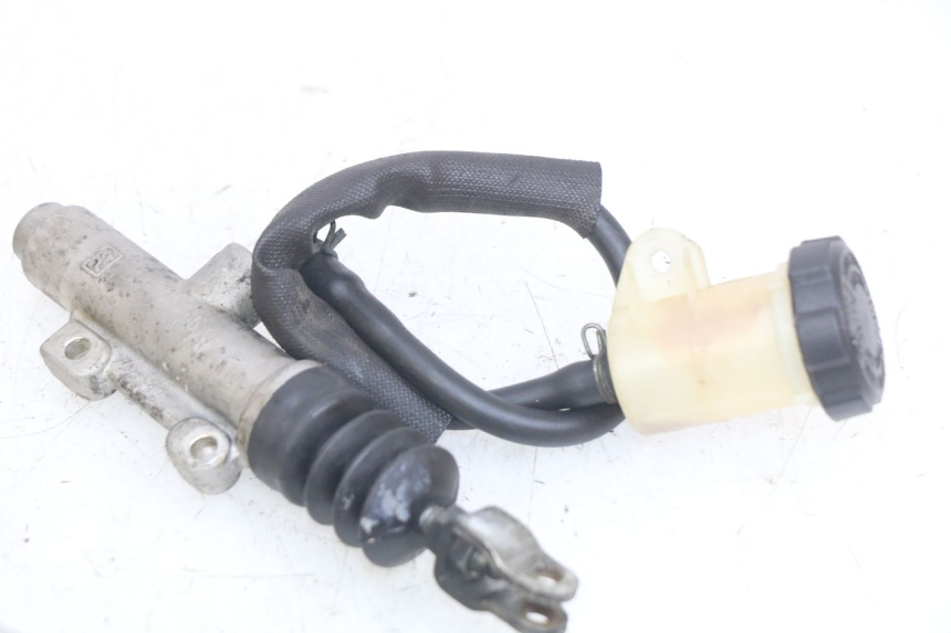 photo de REAR BRAKE MASTER CYLINDER PIAGGIO MP3 LT 400 (2007 - 2012)