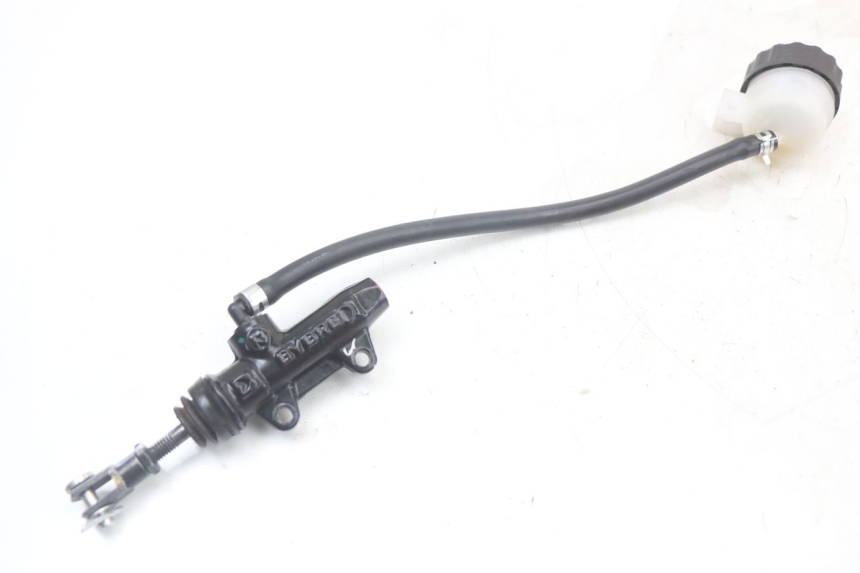 photo de REAR BRAKE MASTER CYLINDER ROYAL ENFIELD SCRAM 411 (2022 - 2024)