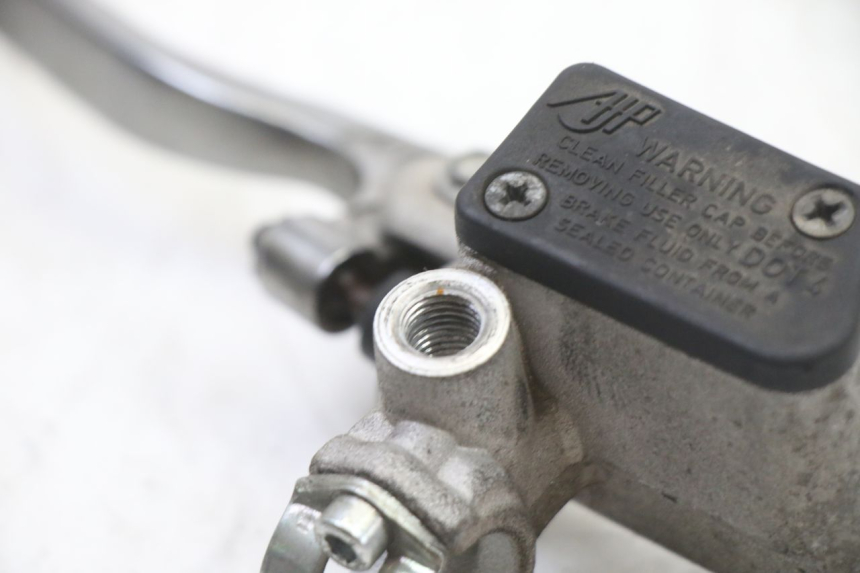 photo de REAR BRAKE MASTER CYLINDER PEUGEOT SATELIS COMPRESSOR K15 125 (2006 - 2009)