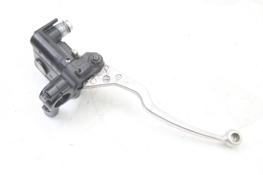 photo de REAR BRAKE MASTER CYLINDER SUZUKI BURGMAN 125 (2007 - 2014)