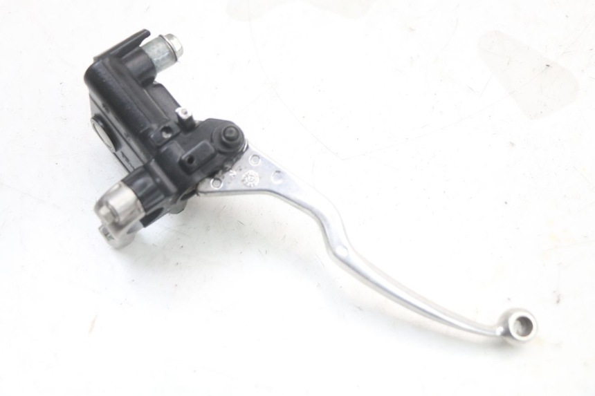 photo de REAR BRAKE MASTER CYLINDER SUZUKI BURGMAN 125 (2018 - 2021)