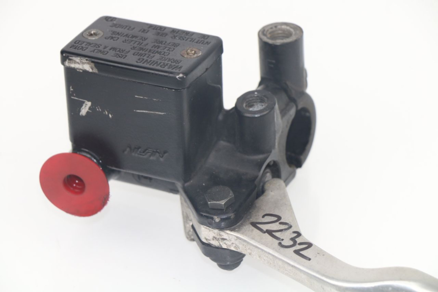 photo de REAR BRAKE MASTER CYLINDER SUZUKI BURGMAN 125 (2007 - 2014)