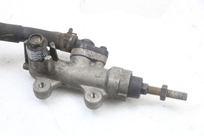 photo de REAR BRAKE MASTER CYLINDER SUZUKI SV S 650 (1999 - 2002)