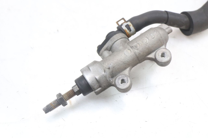 photo de REAR BRAKE MASTER CYLINDER SUZUKI SV S 650 (1999 - 2002)