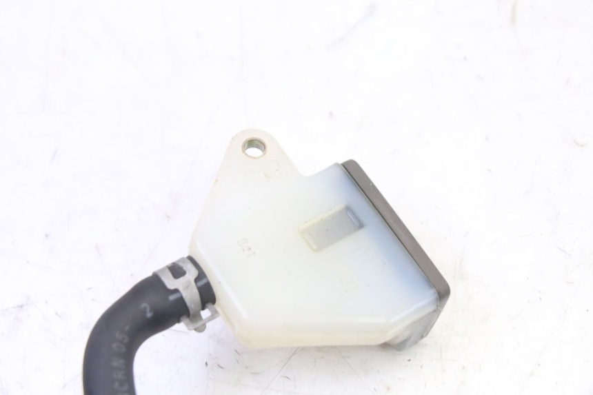 photo de REAR BRAKE MASTER CYLINDER SUZUKI SV S 650 (2003 - 2009)