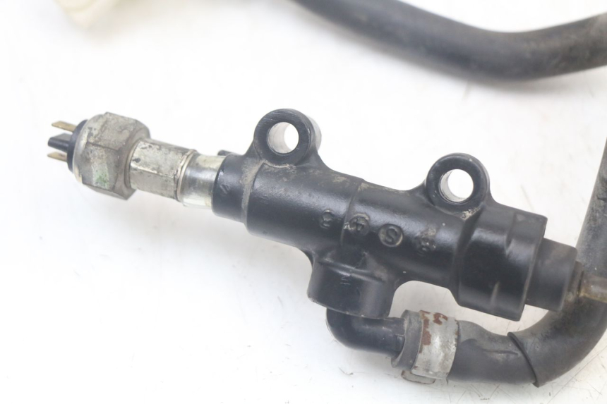 photo de REAR BRAKE MASTER CYLINDER TRIUMPH SPEED TRIPLE T301 900 (1994 - 1996)