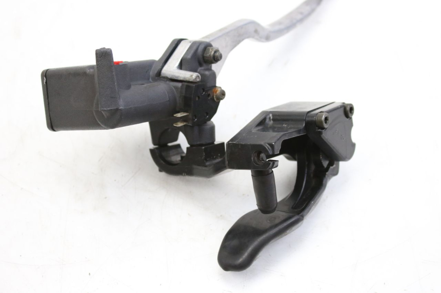 photo de REAR BRAKE MASTER CYLINDER SUZUKI UH BURGMAN 125 (2002 - 2006)