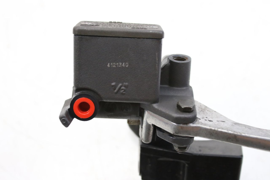 photo de REAR BRAKE MASTER CYLINDER SUZUKI UH BURGMAN 125 (2002 - 2006)