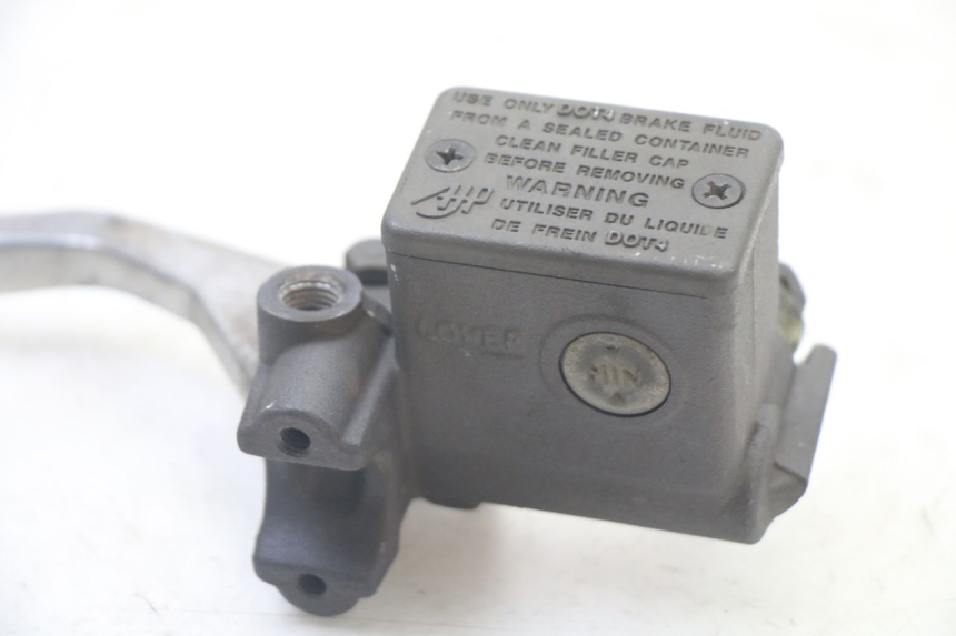 photo de REAR BRAKE MASTER CYLINDER SUZUKI UH BURGMAN 125 (2002 - 2006)