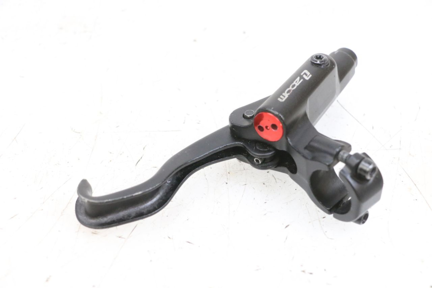 photo de REAR BRAKE MASTER CYLINDER DUALTRON VICTOR LIMITED 1