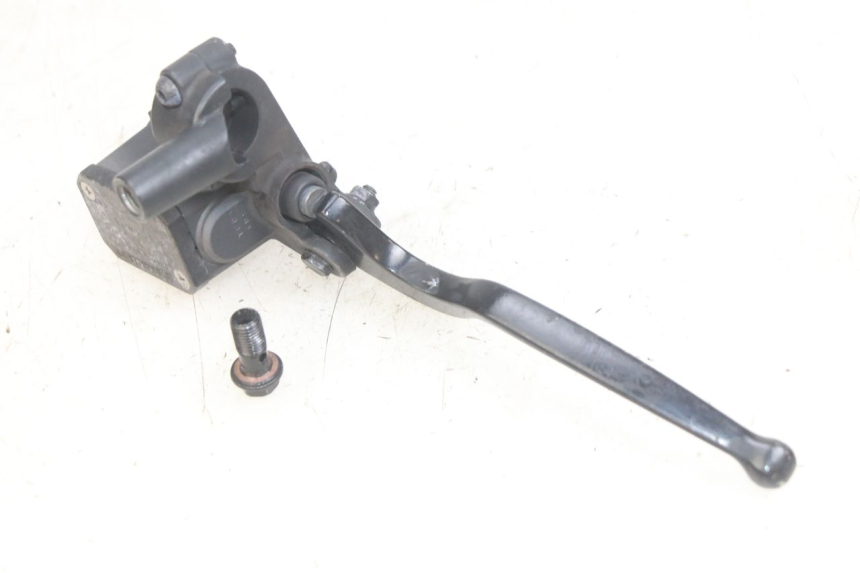 photo de REAR BRAKE MASTER CYLINDER YAMAHA X-MAX XMAX 125 (2010 - 2014)