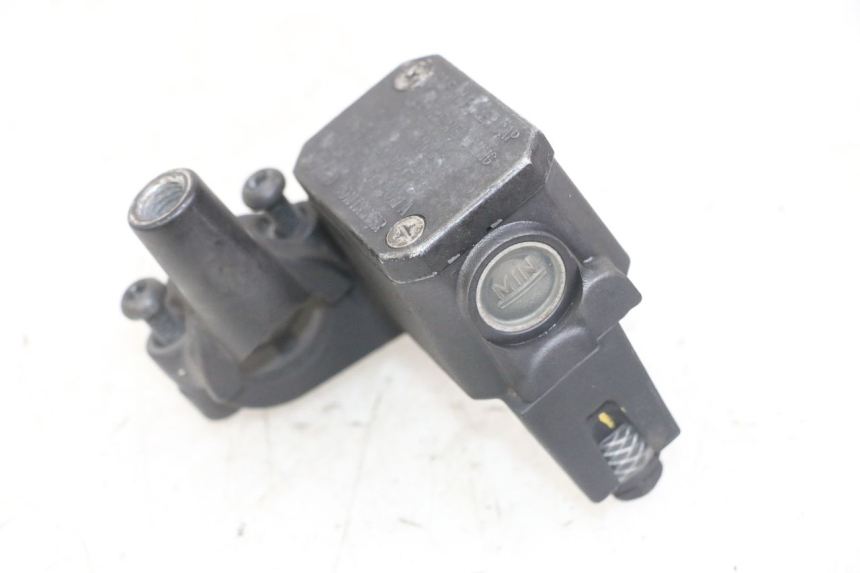 photo de REAR BRAKE MASTER CYLINDER YAMAHA X-MAX XMAX 125 (2010 - 2014)