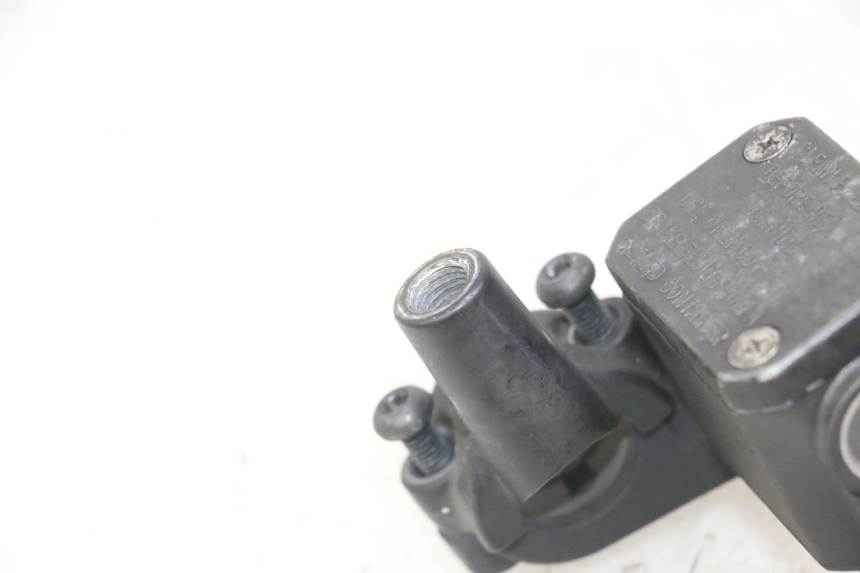 photo de REAR BRAKE MASTER CYLINDER YAMAHA X-MAX XMAX 125 (2010 - 2014)