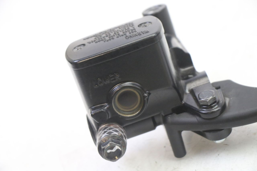 photo de REAR BRAKE MASTER CYLINDER YAMAHA XMAX X-MAX 125 (2021 - 2025)