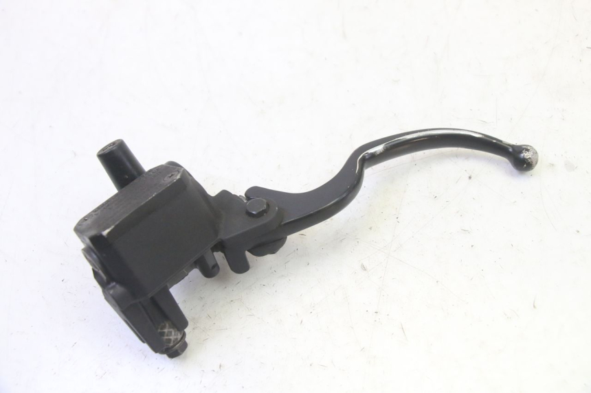 photo de REAR BRAKE MASTER CYLINDER YAMAHA X-MAX XMAX 250 (2006 - 2009)
