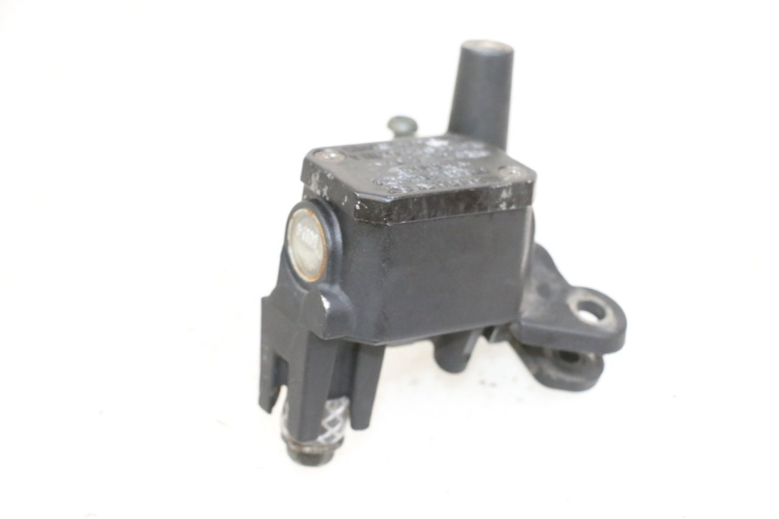 photo de REAR BRAKE MASTER CYLINDER YAMAHA XMAX X-MAX 125 (2006 - 2009) - Main view