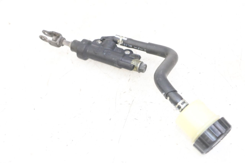 photo de REAR BRAKE MASTER CYLINDER YAMAHA XJ6 ABS 600 (2008 - 2016)