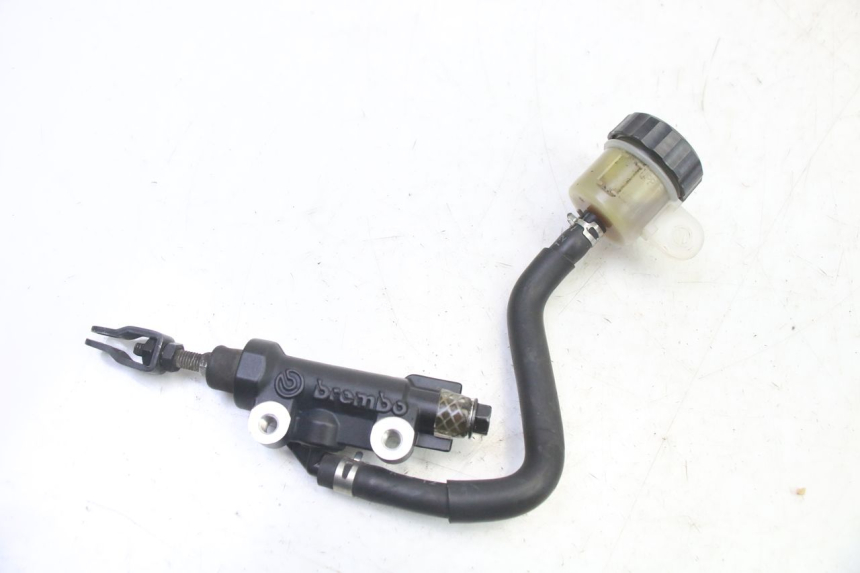 photo de REAR BRAKE MASTER CYLINDER YAMAHA XJ6 ABS 600 (2008 - 2016)