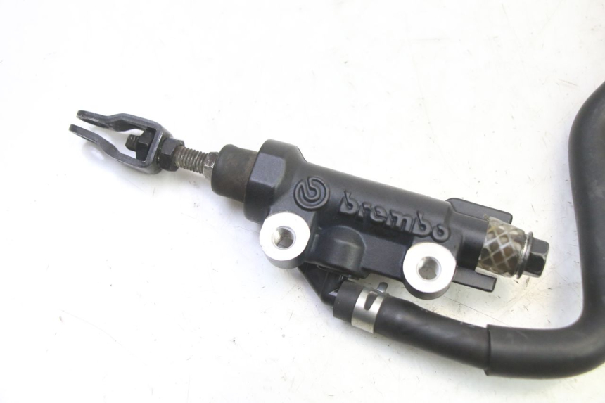 photo de REAR BRAKE MASTER CYLINDER YAMAHA XJ6 ABS 600 (2008 - 2016)