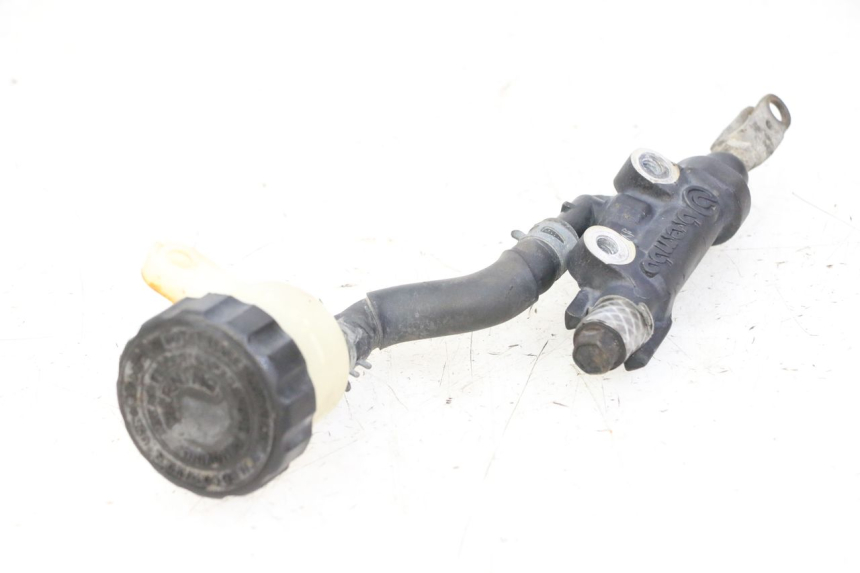 photo de REAR BRAKE MASTER CYLINDER YAMAHA XJN DIVERSION 600 (2000 - 2003)