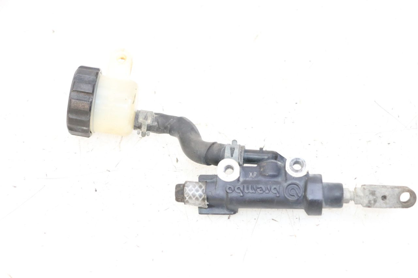 photo de REAR BRAKE MASTER CYLINDER YAMAHA XJN DIVERSION 600 (2000 - 2003)