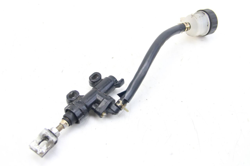 photo de REAR BRAKE MASTER CYLINDER PEUGEOT XP6 50 (1997 - 2003)
