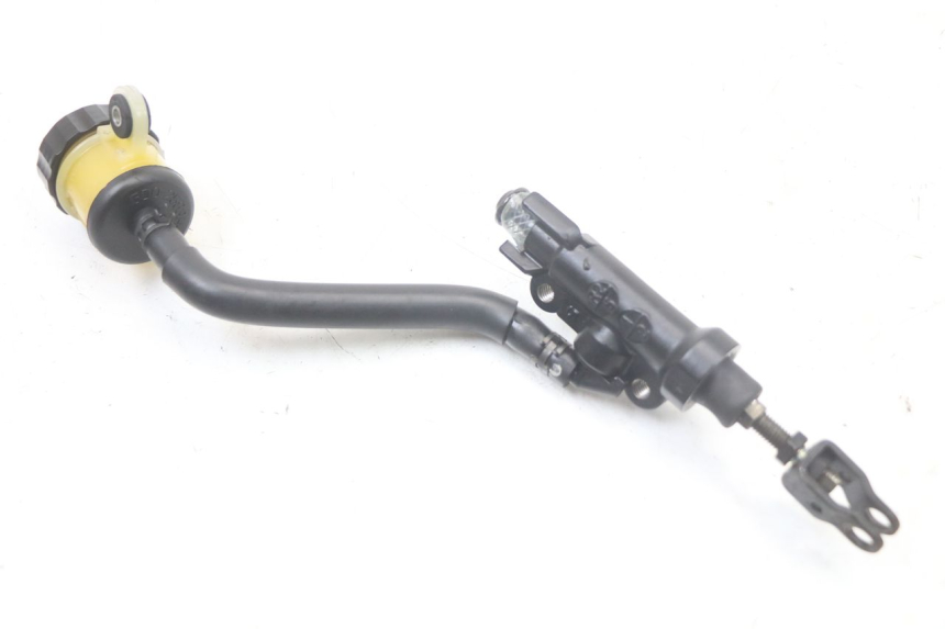 photo de REAR BRAKE MASTER CYLINDER YAMAHA FZ1 FAZER 1000 (2007 - 2009)