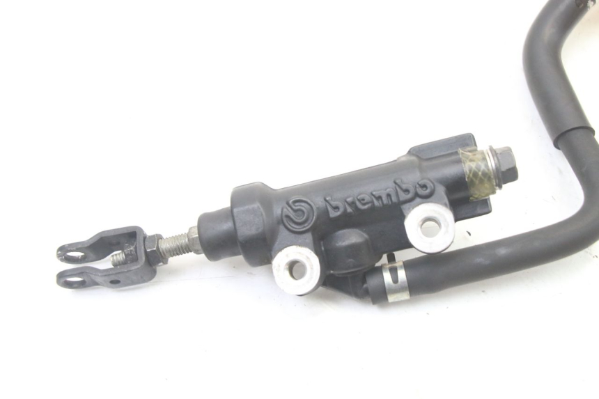 photo de REAR BRAKE MASTER CYLINDER YAMAHA XJ6 600 (2008 - 2016)